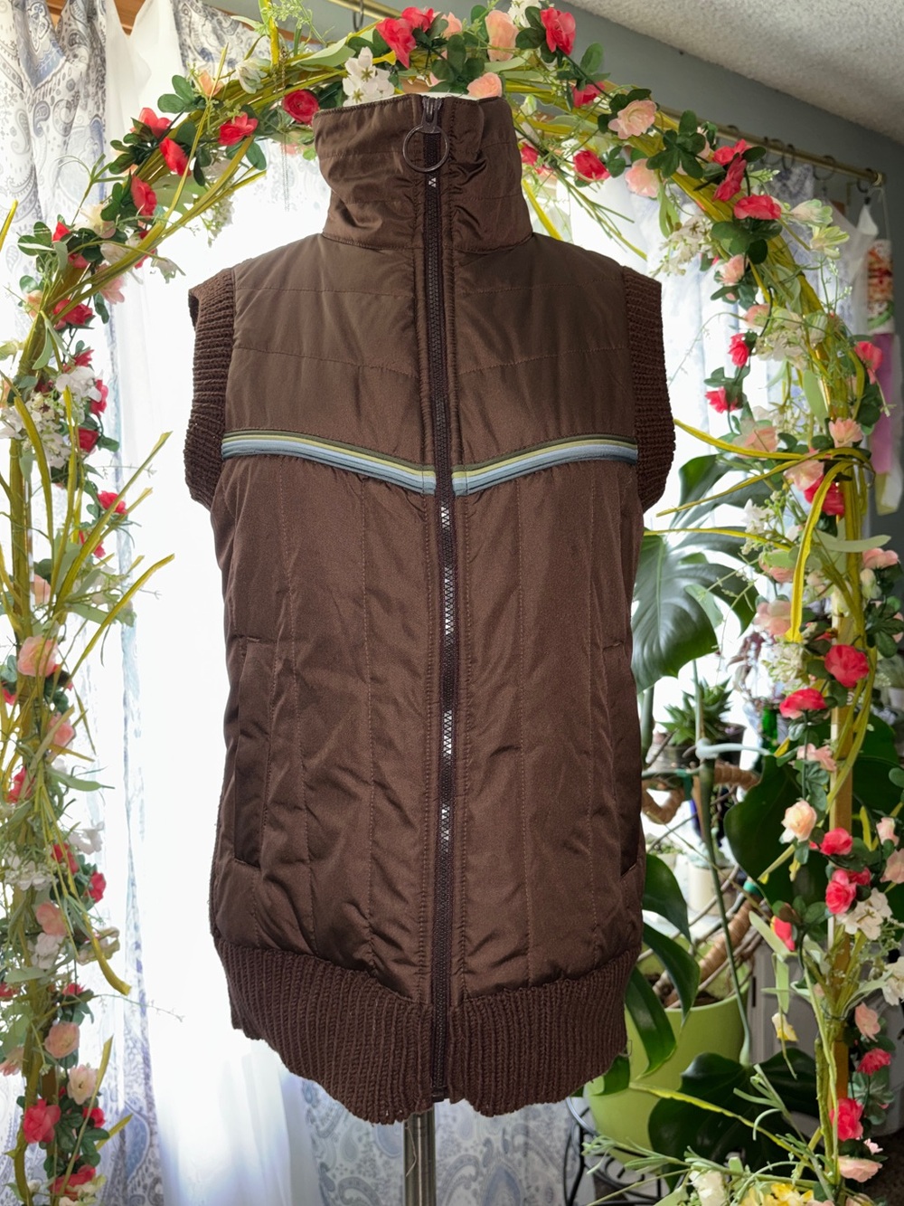 Fossil Vintage Brown Quilted Puffer Vest Retro Women’s Size Medium